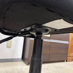 J3268　【リユースのサカイ柏店】　　オフィスチェア　椅子の画像