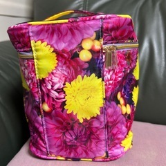 新品未使用2026年手帳 と化粧ポーチの画像