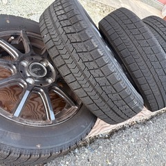 【受け渡し予定者様決定】ブリヂストン　ブリジストン　スタッドレスタイヤ 155/65R14 の画像