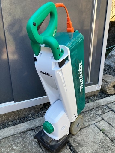 【使用回数5回程度】makita マキタ 電気芝刈機