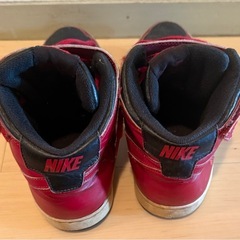 NIKE コルクテッドMIDの画像