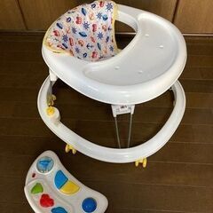 歩行器 Gウォーカーデラックス おもちゃプレート付きの画像