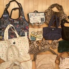 レディースバッグ２０点まとめ売り　保冷剤　トートバッグ　巾着バッグ　ショルダーバッグ　など色々の画像