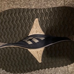 adidas アディダス  スニーカー23.5ネイビーの画像