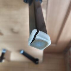 折りたたみ式テーブルの画像