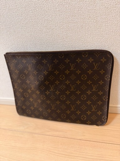 ルイヴィトン モノグラム クラッチポーチ 大型 書類ケース 型番刻印あり