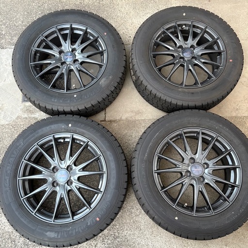 トヨタ ライズ スタッドレスタイヤ  195/65/R16