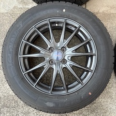 トヨタ ライズ スタッドレスタイヤ  195/65/R16　の画像