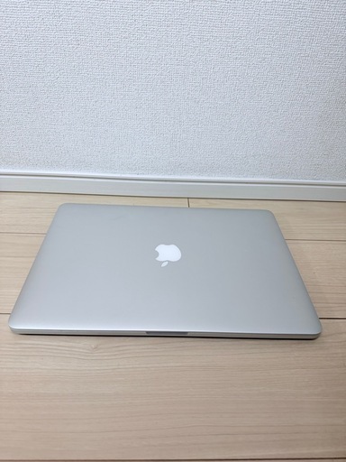 MacBook Pro 15インチ Mid 2015 / Core i7 / 16GB / SSD 512GB / 初期化済