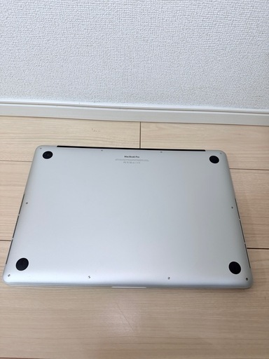 MacBook Pro 15インチ Mid 2015 / Core i7 / 16GB / SSD 512GB / 初期化済