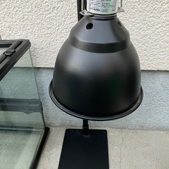 水槽、赤外線ライト等の画像
