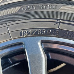 アルミホイール付スタッドレスタイヤ　195/65R15の画像