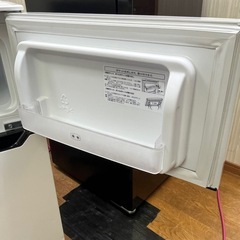 #43 激安販売!! コンパクトタイプ Hisense 2021年 93L HR-B95A 右開き キズ凹みあり大特価!!の画像