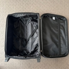 スーツケース 黒 機内持ち込み可 キャリーケース ブラック 布製の画像