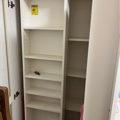 収納棚の画像