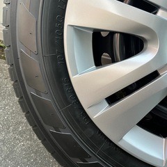 キャラバン　新車外し　純正タイヤセットの画像
