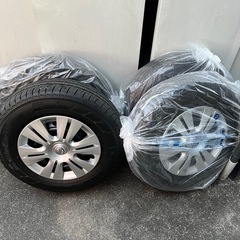 キャラバン　新車外し　純正タイヤセットの画像