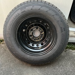 キャラバン　新車外し　純正タイヤセットの画像