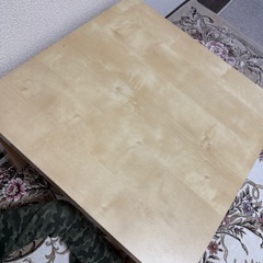 小さめテーブルの画像