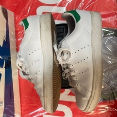 adidas】 アディダス　ホワイト　スニーカー　22.5cmの画像
