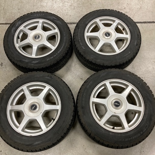 195/65R15 スタッドレスタイヤ、ホイールセット