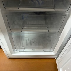 12/18日までアイリスオーヤマ  冷凍冷蔵庫 142L  2022年製美品の画像