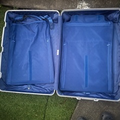 早い者勝ち！リモワスーツケースRIMOWAの画像