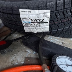 スタッドレスタイヤ軽自動車の画像