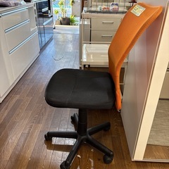 【オフィスチェア】クリーニング済み【管理番号12311】町の画像
