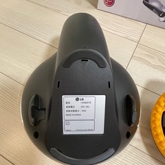 限定値下げ】ＬＧ ふとんパンチクリーナー VH9201DS コード付ステーション付タイプの画像