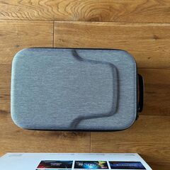 【美品 18000円】Oculus Quest2 128GB 本体・充電ステーション・ケース付きの画像