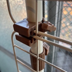 マルカン 猫網戸脱走防止フェンス Lサイズ　1セット　の画像