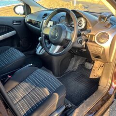 AMK.compaanyオータムセール開催！！ローンがご不安な方お気軽にお問合せください！！　どなたでも審査可能です！お気軽にご相談ください！！H22年　マツダ　デミオ　１３C　４WDの画像