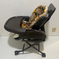 combi 子供用　椅子　の画像