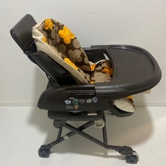 combi 子供用　椅子　の画像