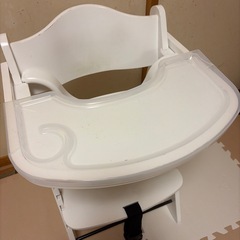 カトージ プレミアムベビーチェアmamy ホワイトの画像