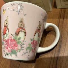 ピーターラビットのマグカップセットの画像