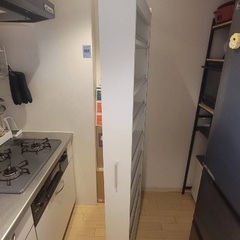 スリム キッチン収納棚 / キャスター付き / 白の画像