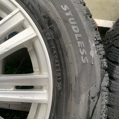 215/60R16スタッドレスタイヤ②
の画像