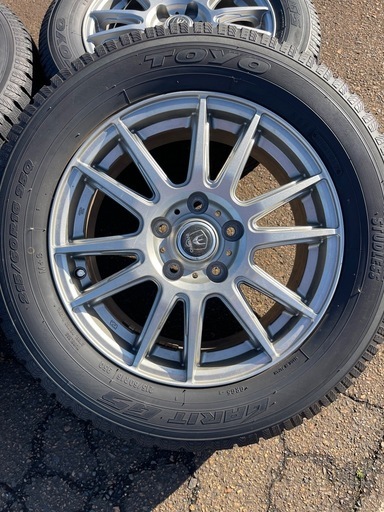 アルミホイール付スタッドレスタイヤ　215/60R16