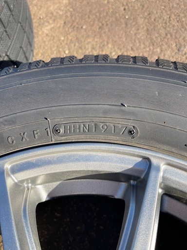 アルミホイール付スタッドレスタイヤ　215/60R16