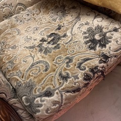 カリモク　ソファ　コロニアルの画像