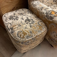 カリモク　ソファ　コロニアルの画像