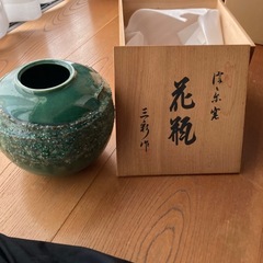 花瓶　箱入りの画像