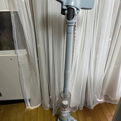 モダンデコ　コードレス掃除機の画像