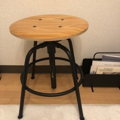 IKEA　ウッド×スチール脚　スツールの画像