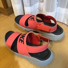 ナイキ　サンダル25.0cm 【中古】
の画像