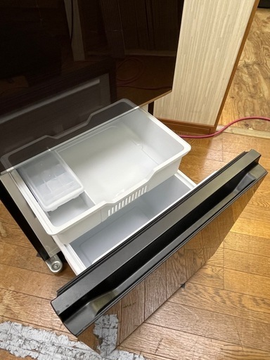 #44 おすすめ冷蔵庫!! Hisense 2023年 135L HR-G13C-BR 右開き 2ドア ガラスパネル