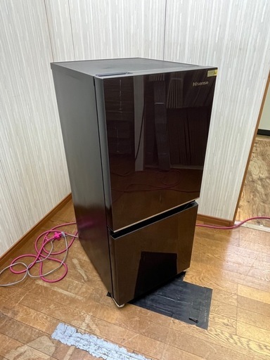 #44 おすすめ冷蔵庫!! Hisense 2023年 135L HR-G13C-BR 右開き 2ドア ガラスパネル