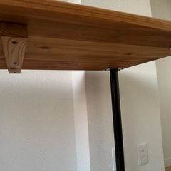 【ほぼ未使用品】無垢材のデスク ライトブラウン100×50cmの画像